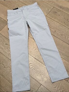 Men’s Kenneth Cole Awearness Performance Tech 5Pkt pants. 34X32. NWT! Never worn